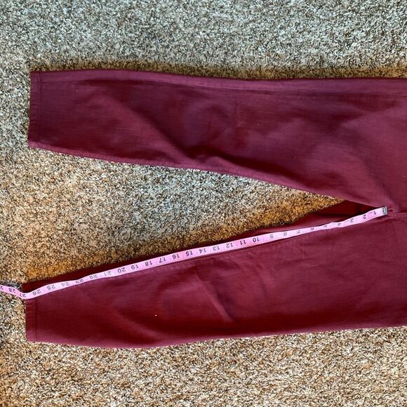 NWOT Lila Ryan Red Bootleg Business Casual Jean Size 29/ US 8 - Picture 9 of 12
